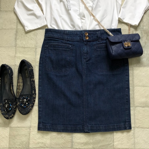 Banana Republic Dresses & Skirts - Banana Republic jeans skirt